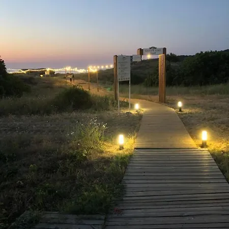 Апартаменты In Green Beach