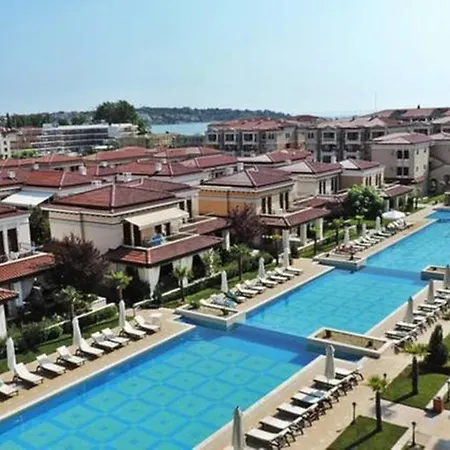 Апартаменты In Green Beach